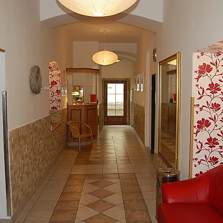 Richmond Hotel