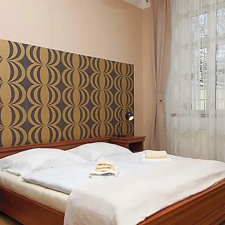 Richmond Hotel 3*
